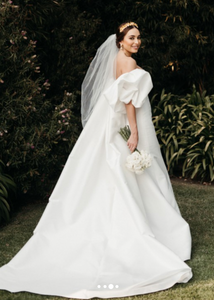 Monique Lhuillier 'Admire' wedding dress size-04 PREOWNED