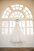 Load image into Gallery viewer, Judd Waddell &#39;Carly&#39; - Judd Waddell - Nearly Newlywed Bridal Boutique - 4
