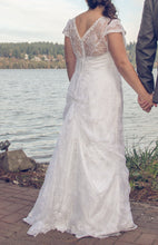 Load image into Gallery viewer, Alfred Angelo &#39;Lace V Neck&#39; (8501) - alfred angelo - Nearly Newlywed Bridal Boutique - 1
