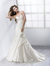 Load image into Gallery viewer, Sottero and Midgley &#39;Campbell&#39; - Sottero and Midgley - Nearly Newlywed Bridal Boutique - 4

