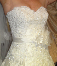 Load image into Gallery viewer, Maggie Sottero &#39;Virginia&#39; - Maggie Sottero - Nearly Newlywed Bridal Boutique - 3
