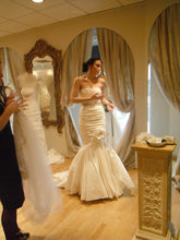 Load image into Gallery viewer, Olympia - Rosa Clara - Nearly Newlywed Bridal Boutique - 5
