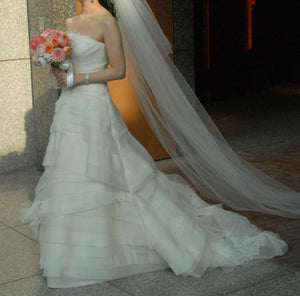 Vera Wang Luxe Kimberly Wedding Dress - Vera Wang - Nearly Newlywed Bridal Boutique - 3