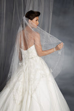 Load image into Gallery viewer, Alfred Angelo &#39;Tiana&#39;s Fairy Tale&#39; - alfred angelo - Nearly Newlywed Bridal Boutique - 1

