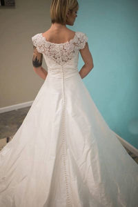 Justin Alexander 'Lace' - JUSTIN ALEXANDER - Nearly Newlywed Bridal Boutique - 1