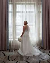 Load image into Gallery viewer, Lian Carlo &#39;5886&#39; - Lian Carlo - Nearly Newlywed Bridal Boutique - 6
