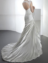 Load image into Gallery viewer, Demetrios &#39;Sensualle&#39; - Demetrios - Nearly Newlywed Bridal Boutique - 2
