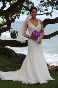 Allure Style 2606 Ivory Lace Wedding Gown - Allure - Nearly Newlywed Bridal Boutique - 6