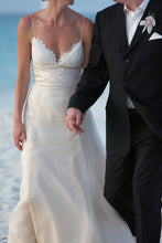 Load image into Gallery viewer, Amsale &#39;Anen&#39; - Amsale - Nearly Newlywed Bridal Boutique - 1
