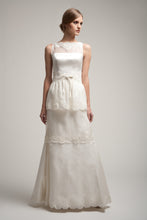 Load image into Gallery viewer, Campodoro Bride &#39;Elisa&#39; - campodoro bride - Nearly Newlywed Bridal Boutique - 1
