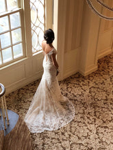 Load image into Gallery viewer, Ines Di Santo &#39;Madrid&#39; size 2 used wedding dress side view on bride
