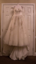Load image into Gallery viewer, David&#39;s Bridal &#39; Strapless Ball Gown&#39; - David&#39;s Bridal - Nearly Newlywed Bridal Boutique - 1
