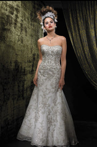 Allure Bridals '8488' size 6 used wedding dress front view on model