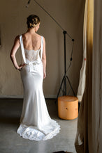 Load image into Gallery viewer, David Fielden &#39;4022&#39; - David Fielden - Nearly Newlywed Bridal Boutique - 1
