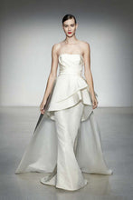 Load image into Gallery viewer, Amsale &#39;Hudson&#39; - Amsale - Nearly Newlywed Bridal Boutique - 2
