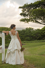 Load image into Gallery viewer, Stephanie Allin &#39;Kelly&#39; - Stephanie Allin - Nearly Newlywed Bridal Boutique - 1
