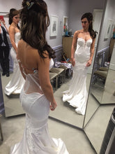 Load image into Gallery viewer, Pnina Tornai &#39;Fit and Flare&#39; size 6 new wedding dress front view on bride
