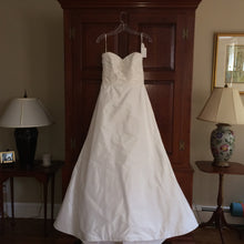 Load image into Gallery viewer, Judd Waddell Custom - Judd Waddell - Nearly Newlywed Bridal Boutique - 1
