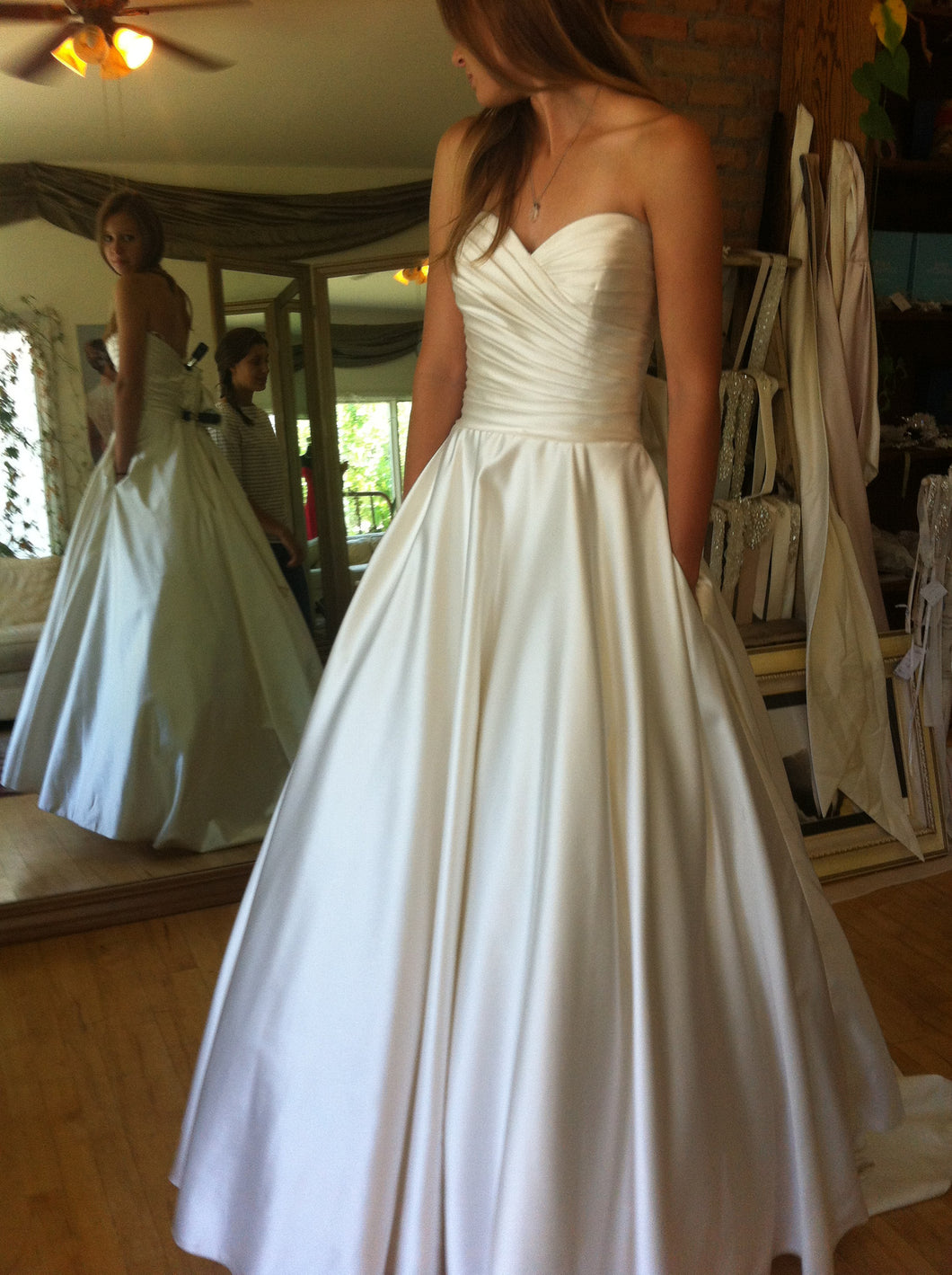Allure Bridals '8919' - Allure Bridals - Nearly Newlywed Bridal Boutique - 1