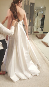 Peter Langner 'Nicolini' size 4 sample wedding dress back view on bride