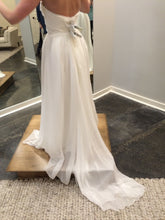 Load image into Gallery viewer, Sarah Seven &#39;Lafayette&#39; - Sarah Seven - Nearly Newlywed Bridal Boutique - 2

