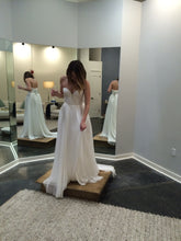 Load image into Gallery viewer, Sarah Seven &#39;Lafayette&#39; - Sarah Seven - Nearly Newlywed Bridal Boutique - 3
