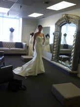 Load image into Gallery viewer, Matthew Christopher &#39;Coco Clean&#39; - Matthew Christopher - Nearly Newlywed Bridal Boutique - 2

