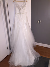 Load image into Gallery viewer, Village Bridal &#39;Ivory&#39; - VIllage bridal orIginal - Nearly Newlywed Bridal Boutique - 1
