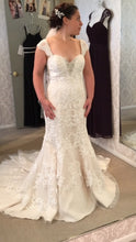 Load image into Gallery viewer, Pearl Bridal &#39;1060&#39; - pearl bridal - Nearly Newlywed Bridal Boutique - 1

