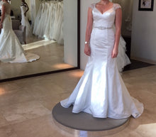 Load image into Gallery viewer, Allure Bridals &#39;9158&#39; - Allure Bridals - Nearly Newlywed Bridal Boutique - 2
