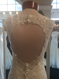 Allure Bridals '8956' - Allure Bridals - Nearly Newlywed Bridal Boutique - 4
