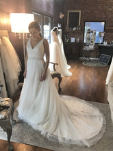 Load image into Gallery viewer, Custom &#39;A-Line&#39; size 6 new wedding dress side view on bride
