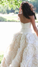 Load image into Gallery viewer, Watters &#39;Taffeta&#39; size 4 used wedding dress back view on bride
