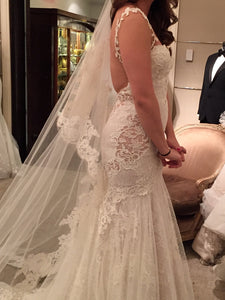 Ines Di Santo 'Alama' size 4 new wedding dress side view on bride
