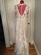 Load image into Gallery viewer, Allure Bridals &#39;Allure&#39; - Allure Bridals - Nearly Newlywed Bridal Boutique - 3
