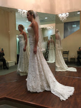 Load image into Gallery viewer, Watters &#39;Oma&#39; size 6 new wedding dress side view on bride
