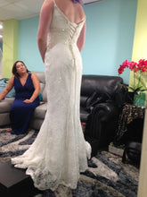 Load image into Gallery viewer, Jasmine &#39;Phi Couture&#39; size 10 new wedding dress side view on bride
