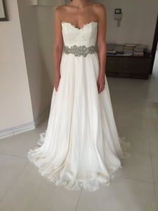 Custom 'Belle by Mirror Mirror UK' - unknown - Nearly Newlywed Bridal Boutique - 4