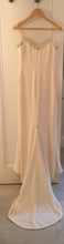 Load image into Gallery viewer, Sheath Dress - Carolina Herrera - Nearly Newlywed Bridal Boutique - 3

