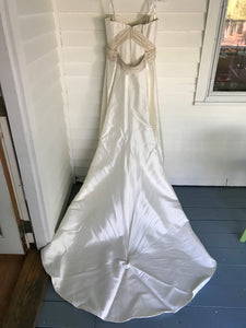 2 Be Bride 'Ivory' size 8 sample wedding dress back view on hanger