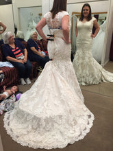 Load image into Gallery viewer, Allure Bridals &#39;364&#39; - Allure Bridals - Nearly Newlywed Bridal Boutique - 1

