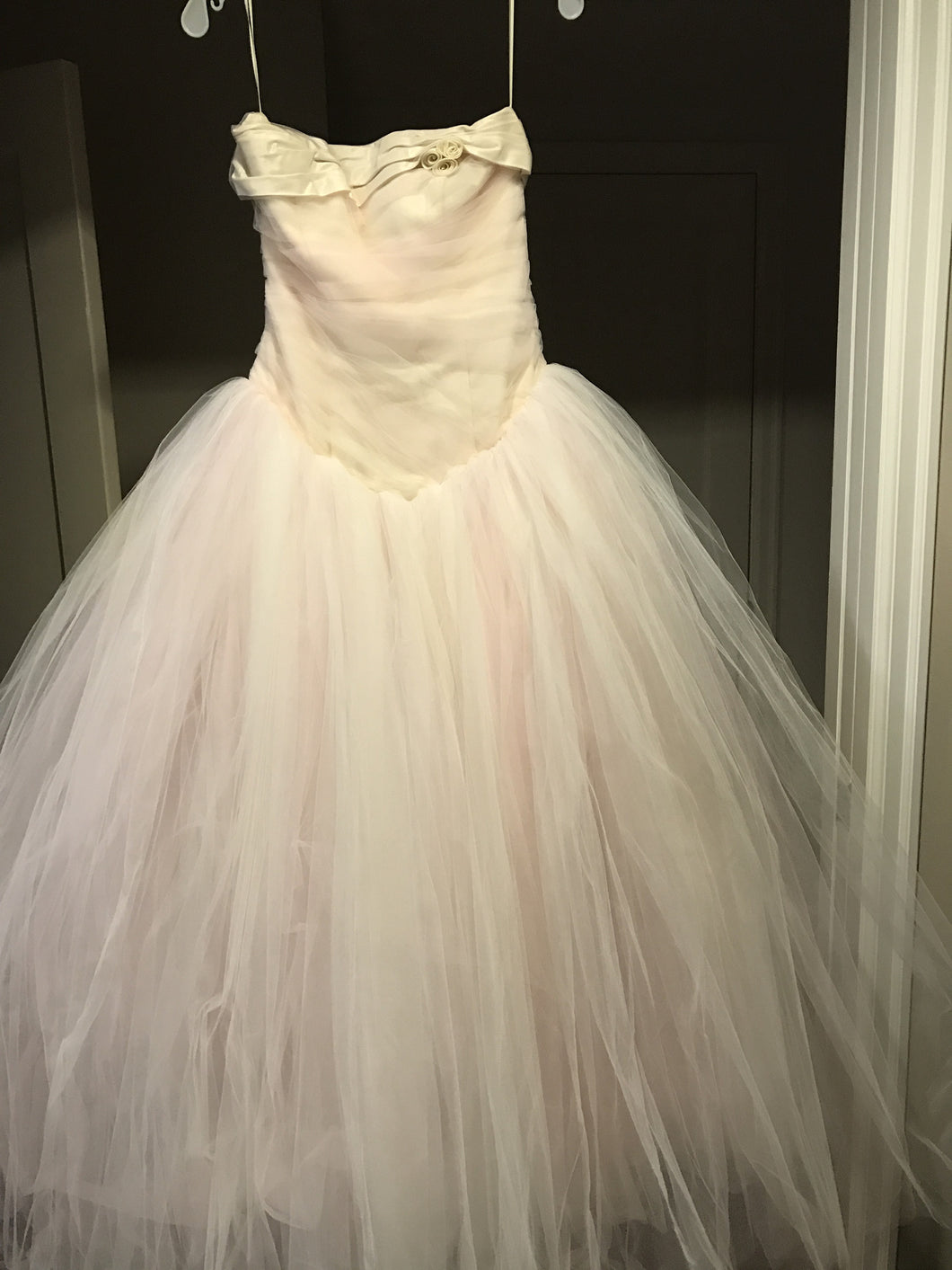 Edgardo Bonilla 'Clara' size 4 used wedding dress front view on hanger