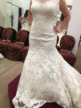 Load image into Gallery viewer, Allure Bridals &#39;364&#39; - Allure Bridals - Nearly Newlywed Bridal Boutique - 2
