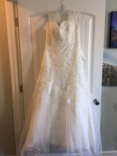 Load image into Gallery viewer, Mori Lee &#39;1960&#39; - Mori Lee - Nearly Newlywed Bridal Boutique - 3
