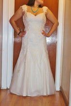 Load image into Gallery viewer, Alfred Angelo &#39;1716161&#39; - alfred angelo - Nearly Newlywed Bridal Boutique - 1
