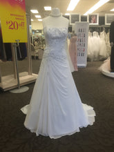 Load image into Gallery viewer, David&#39;s Bridal &#39;White Soft Rich&#39; - dAVIDS bRIDAL - Nearly Newlywed Bridal Boutique - 1
