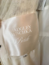 Load image into Gallery viewer, Badgley Mischka &#39;Lauren&#39; - Badgley Mischka - Nearly Newlywed Bridal Boutique - 5
