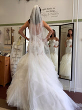 Load image into Gallery viewer, Pronovias &#39;Prival&#39; - Pronovias - Nearly Newlywed Bridal Boutique - 6
