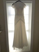 Load image into Gallery viewer, Maggie Sottero &#39;Lyla&#39; - Maggie Sottero - Nearly Newlywed Bridal Boutique - 2
