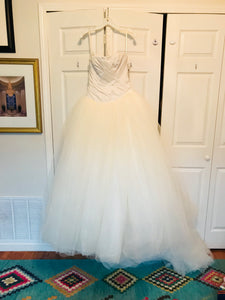 Vera Wang White 'Draped Taffeta' size 4 used wedding dress front view on hanger